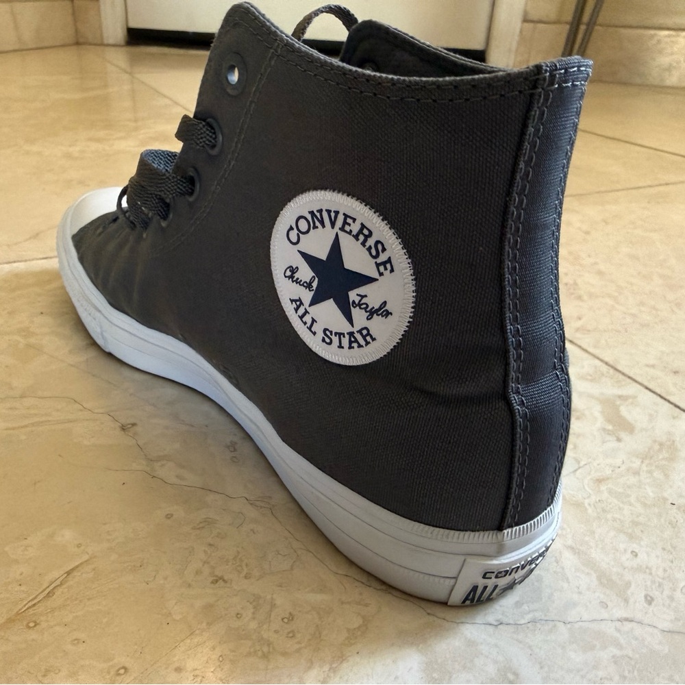 Vintage Like-New Converse Chuck Taylor IIs, Size 11.5, Grey - Picture 4 of 8